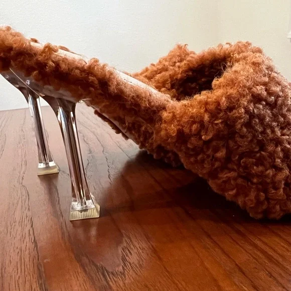 Chase & Chloe Teddy Sherpa Mule Heels | Size 7.5 | Trendy Sculptural Heel | NWOT - Picture 9 of 12